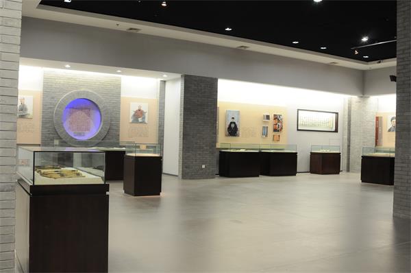 名人馆一楼北展厅(1).JPG